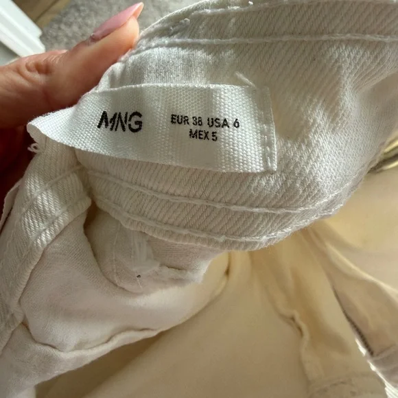 Mango White Wide-Leg Cropped Jeans - Picture 3 of 3